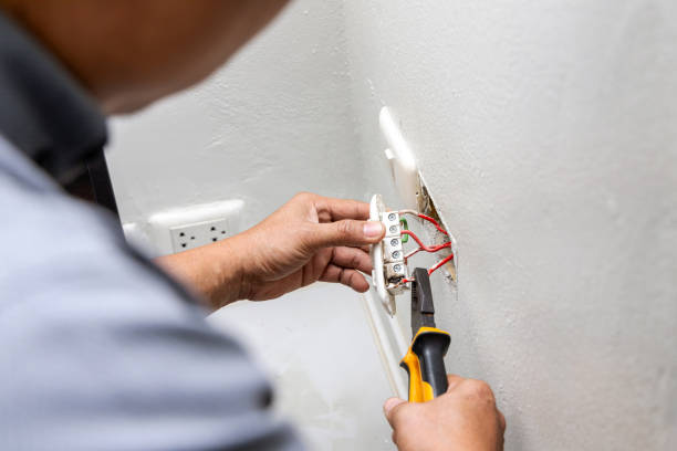 Best Local Electrician Companies  in Spruce Pine, NC